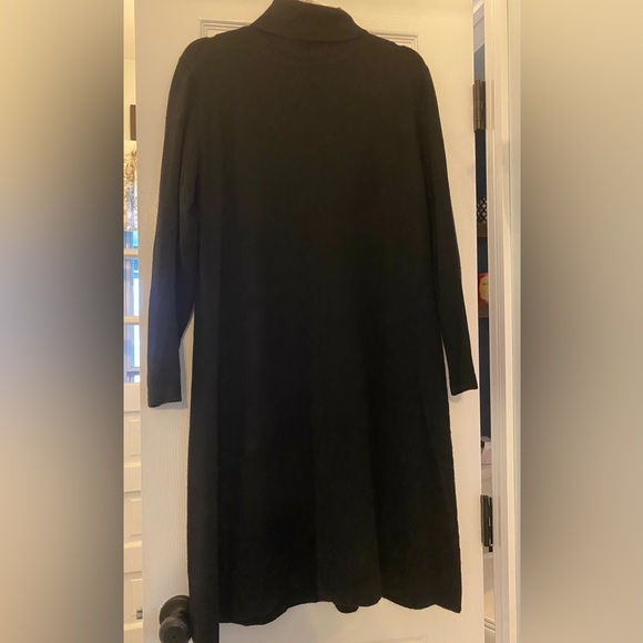 Lord & Taylor Medium Black Turtleneck Cashmere Dress Minimalist Neutral Office - Picture 9 of 13